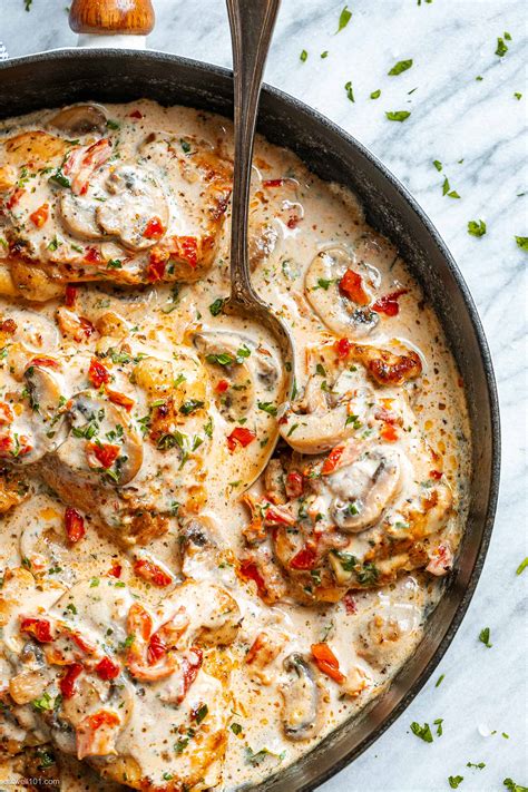 garlic chicken thighs recipe  creamy mushroom sauce chicken thighs