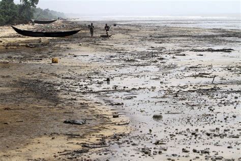 shell battles second pipeline leak in nigeria in recent weeks