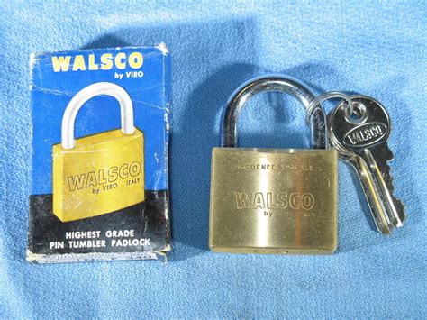 walsco viro italy hardened shackle brass padlock   original keys  box nos antique