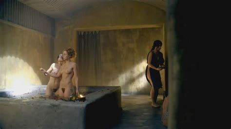 naked anna hutchison in spartacus war of the damned
