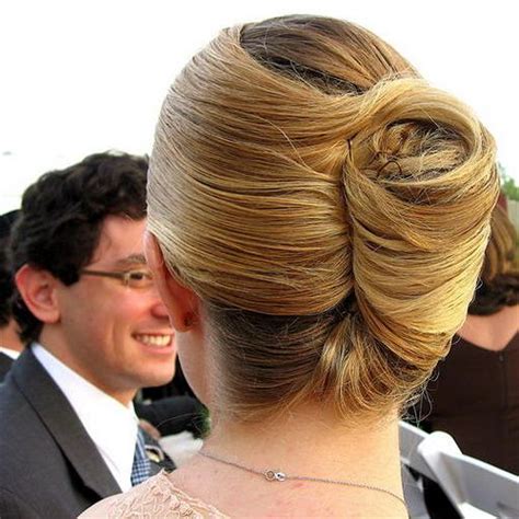 french roll french twist updo french roll hair inspiration