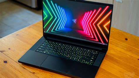 fiction preceder chaton razer blade advanced rtx  renforcer