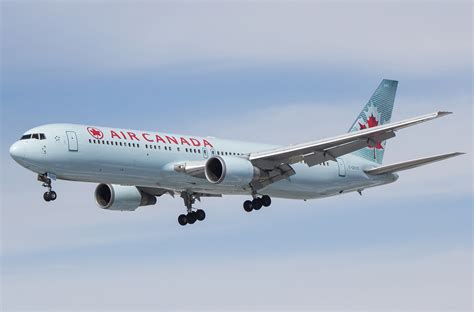 Boeing 767 300 Air Canada Photos And Description Of The Plane Free