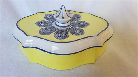 veilinghuis catawiki mottahedeh design italy deksel pot gemerkt en genummerd porselein