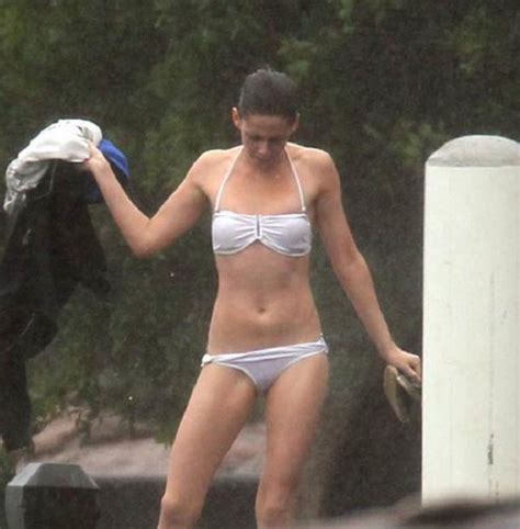 Hollywood Celebrity Bollywood Kristen Stewart Bikini Body