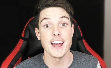 youtube millionaires lazarbeam adds absurdness to his gaming experience tubefilter