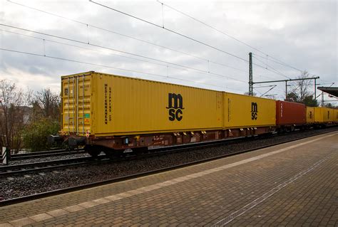 achsiger drehgestell containertragwagen      cz mt der gattung sggnss ft