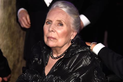 joni mitchell reveals battle with morgellons disease