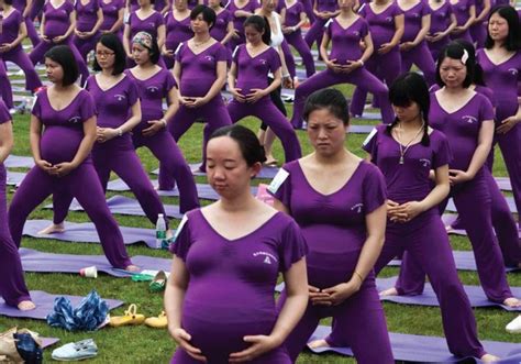 largest prenatal yoga class china breaks guinness world