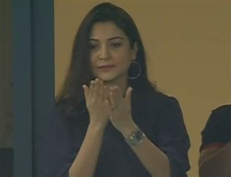 See Anushka Blows Kisses To Hubby Kohli Rediff Cricket