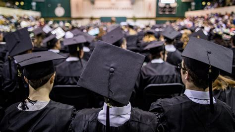 opinion the growing college graduation gap the new york times