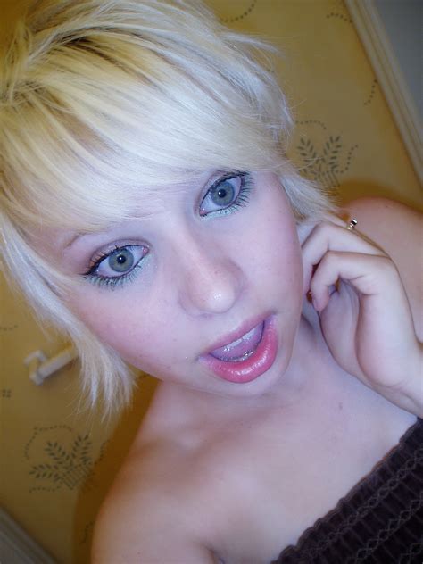 cute blonde likes to tease and please stickam girls
