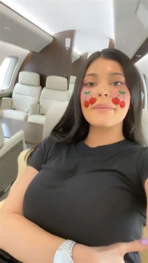kylie jenner defiantly shows off 10 seater private jet and it s mind