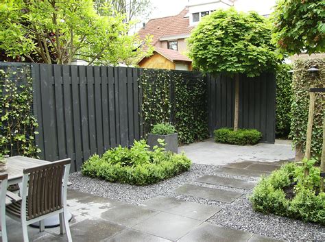 kleine tuinen google zoeken backyard fences fence design contemporary garden