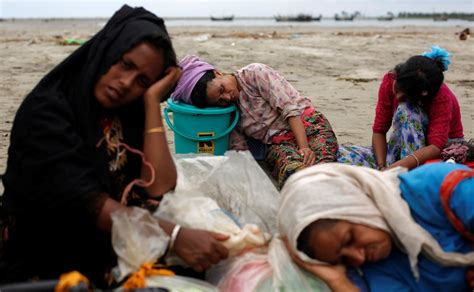 aid workers see humanitarian crisis as rohingya flee to bangladesh