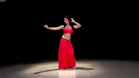 Hot Girl Belly Dance On Bollywood Love Song Youtube