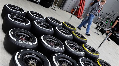 pirelli  nominated tyre compounds    gps