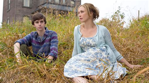 ‘bates motel grows in character and creepiness in season 3 the new