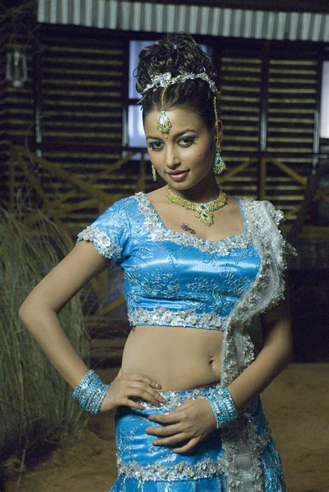 hot tamil actresses hot tamil actress richa sinha blouse stills