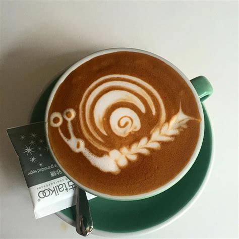 worlds  latte art designs  creative artists images coffee latte art  love coffee