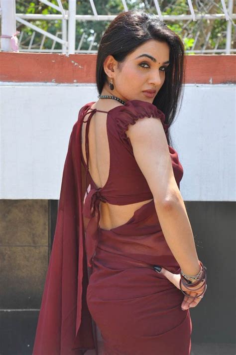 tollywood cenima actresses kavya singh sexy saree stills