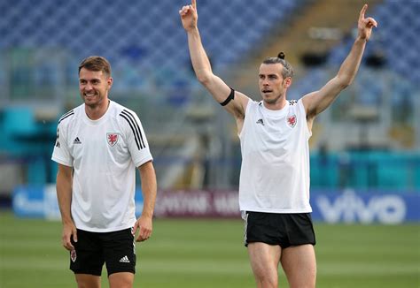 euro 2020 matchday 10 wales target win over italy to set up date at