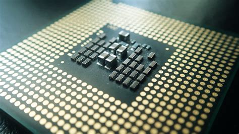 microprocessor    composition  cpu chip electrical