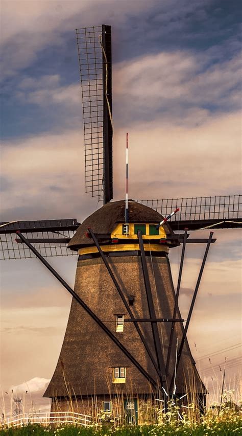 Explore Holland S 19 Magnificent Windmills In Beautiful Kinderdijk