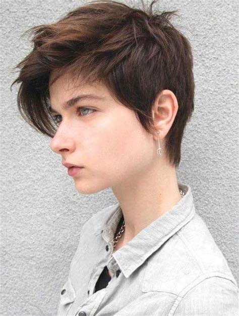 chic pixie haircuts    tomboy hairstyles short hair styles