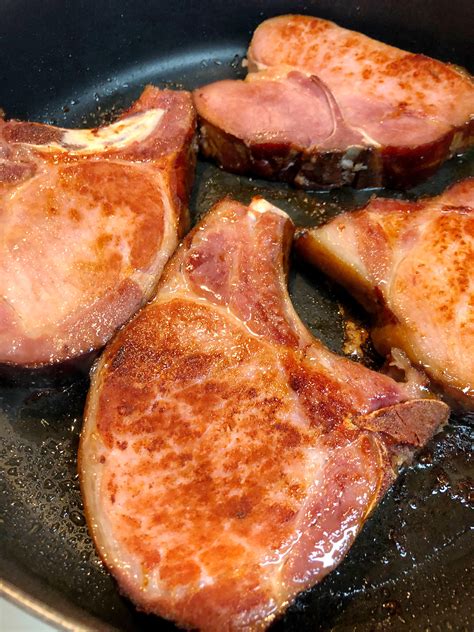 learn   cook smoked pork chops favehealthyrecipescom