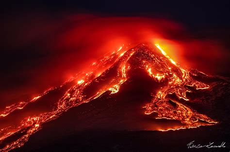 etna le eruzioni vulcaniche fanno bene al terreno wownature