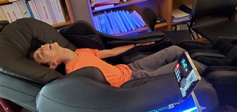 Using The Clsp Massage Chair