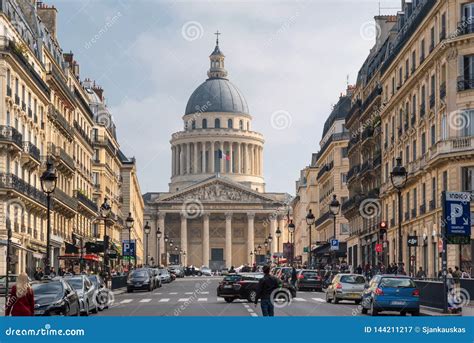 paris downtown street view traveling  france editorial photography image  street