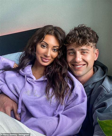 Too Hot To Handle Harry Jowsey Admits Hes Living Apart From Francesca