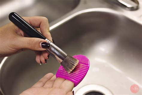 cleaning makeup brushes  household items fabwoman