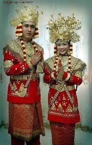 pakaian adat toraja pakaian adat indonesia azamkucom pinterest clothing traditional