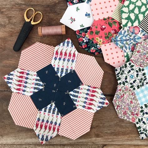 english paper pieces   honeycomb sew quilt