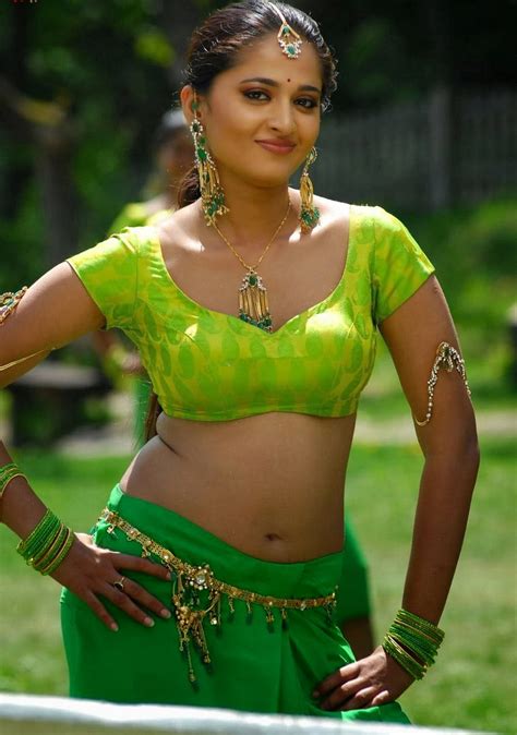 tamil actress hd wallpapers actress anushka shetty hot sexy navel show