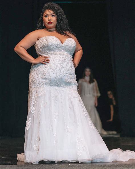 2020 plus size wedding dress styles for the curvy bride