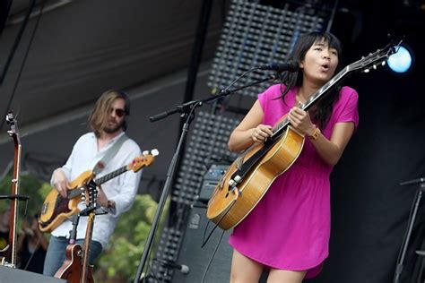 acl live shot second weekend thao and the get down stay down feminist folk punk thao nguyen