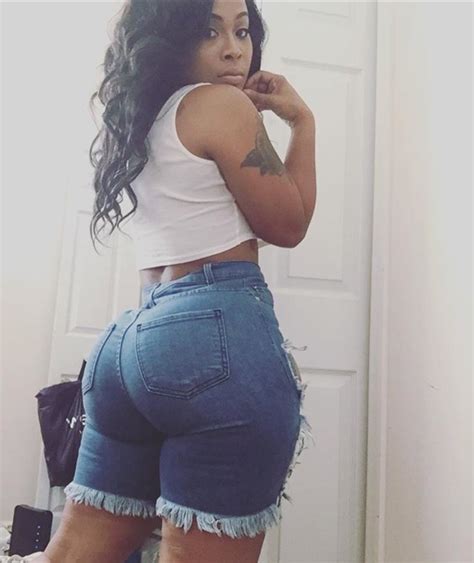 tight jeans shesfreaky
