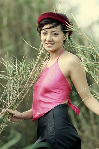 29 Best Yem Dao Images On Pinterest Asian Beauty Ao Dai