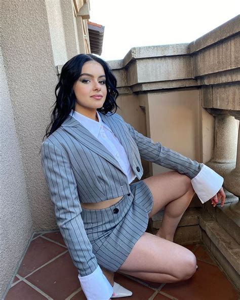 ariel winter instagram photos 01 09 2020 hawtcelebs