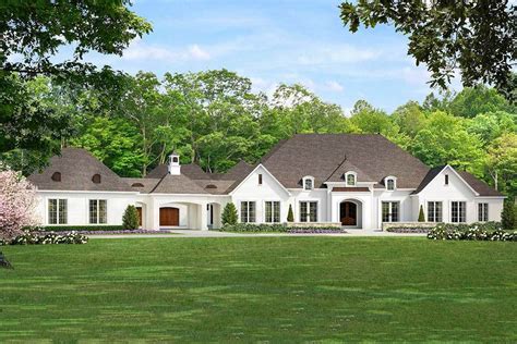 plan mk luxurious  bed house plan  porte cochere luxury ranch house plans french