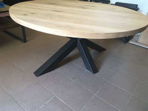 table ronde pied central design scandinave creation sur mesure