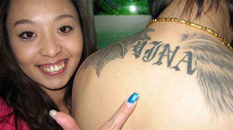 Taboo Removal In China Tattoos Make A Comeback Mcclatchy Washington
