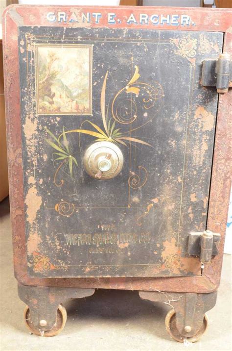 108a safe by the victor safe and lock co