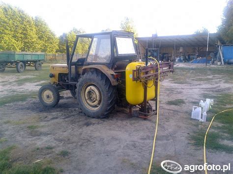 foto traktor ursus  opryskiwacz  galeria rolnicza agrofoto