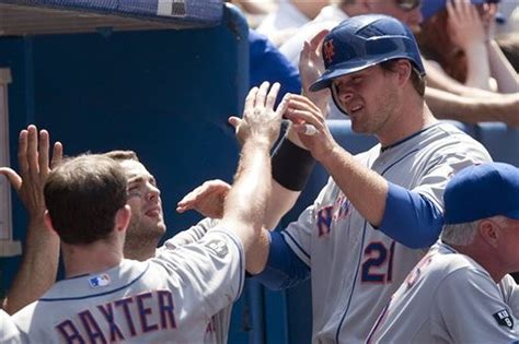 Mike Baxter Helps New York Mets Beat Toronto Blue Jays To Avoid Sweep
