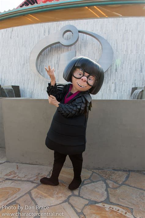 edna mode at disney character central
